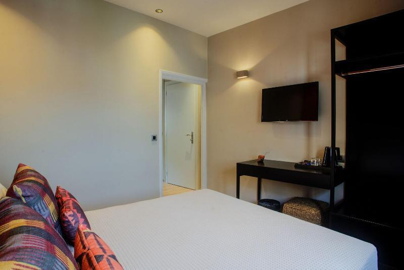 Aethra Boutique Bed and breakfast